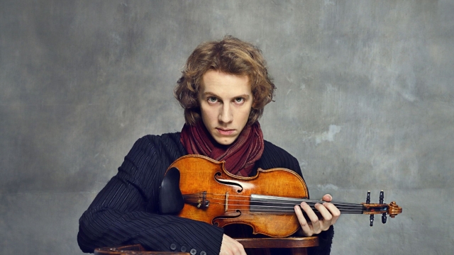 Titelmotiv "Pfingstklänge" mit Albrecht Menzel (Violine) und dem Leipziger Symphonieorchester