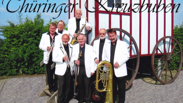 Titelmotiv "Musikalische Trümpfe die stechen" mit den Thüringer Kreuzbuben