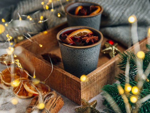 Weihnacht Glühwein | © AdobeStock