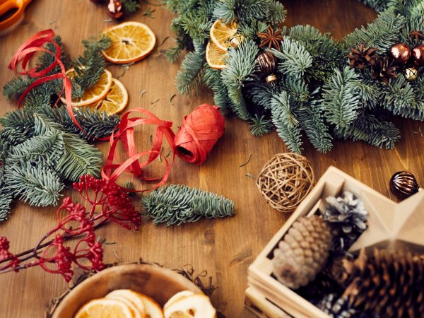 Weihnachtsbasteln | © AdobeStock