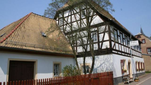 Außenansicht auf das Töpfermuseum, Fachwerkhaus