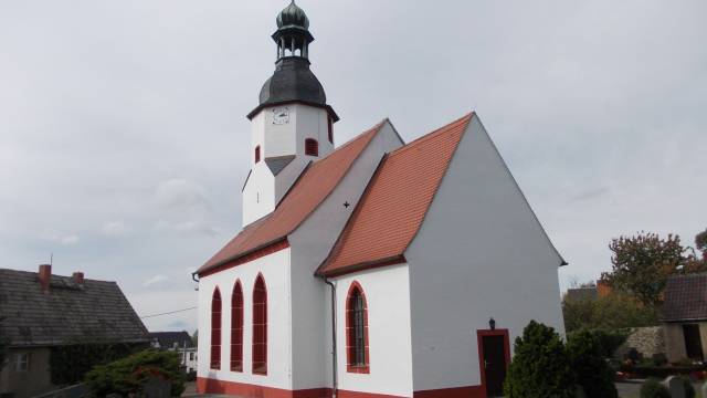 Kirche Ballendorf