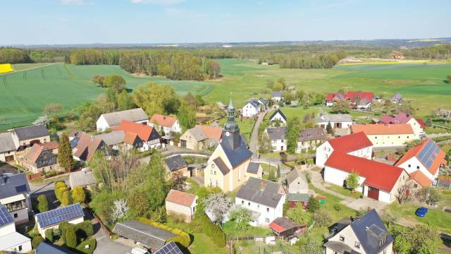 Luftaufnahme über die Häuser in Thierbaum